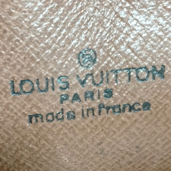 Vuitton Marly Bandouliere Vintage Crossbody - Picture 10 of 11